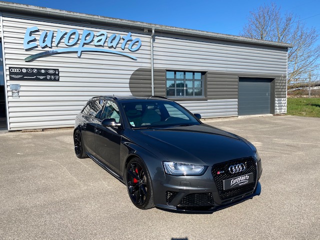 Audi RS4 Avant 4,2 V8FSI 450CH Quattro S-TRONIC